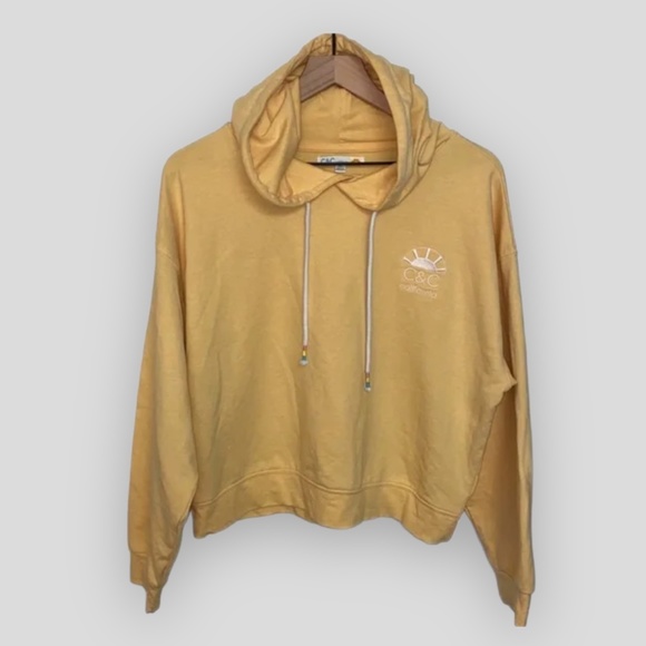 California Embroidered Yellow Women’s Sweatshirt Hoodie - Size Medium - Picture 1 of 7